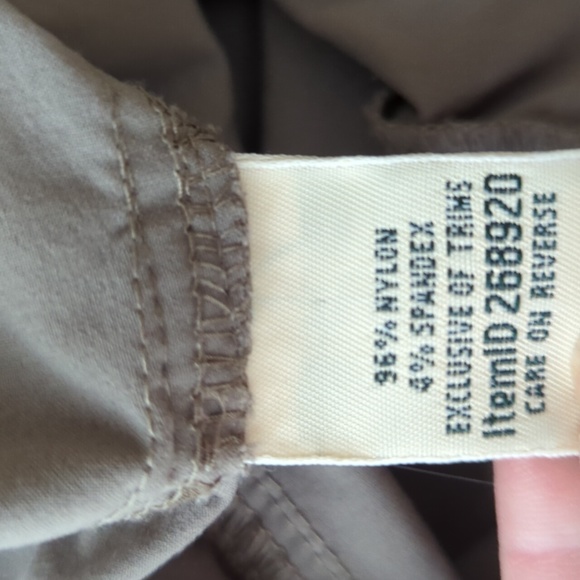 L.L. Bean Comfort Trail Nylon Crop Pants 8P Gray - Picture 4 of 16